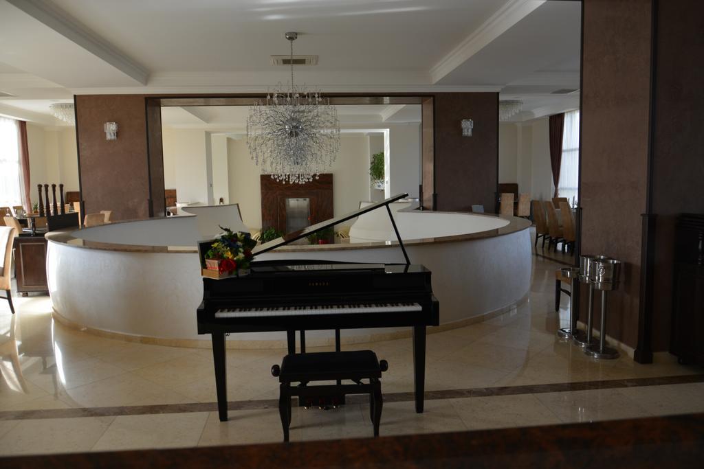 Albert Hotel Ploieşti Chambre photo